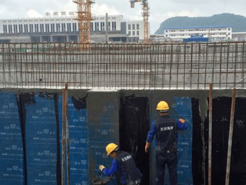 優質工程防水材料與技術巡展 聚焦安順經濟技術開發區高鐵站片區一級開發站前廣場